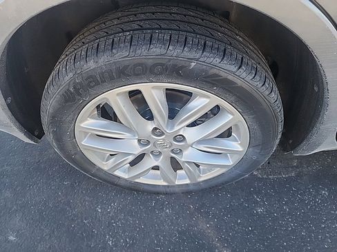 Used 2019 Buick Envision Premium w/ Driver Confidence Package image 9