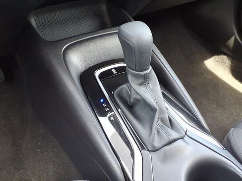 Used 2025 Toyota Corolla LE image 23