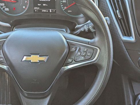 Used 2025 Chevrolet Malibu LT image 18