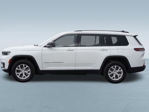 Used 2022 Jeep Grand Cherokee L Limited image 4