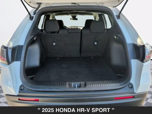 Used 2025 Honda HR-V Sport image 29