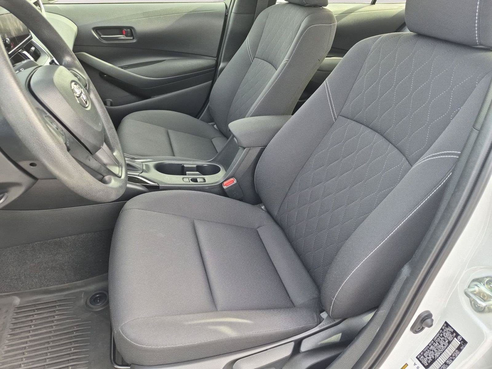 Used 2024 Toyota Corolla LE w/ LE Convenience Package FWD image 28