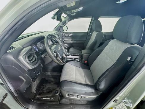 Used 2023 Toyota Tacoma TRD Off-Road image 23