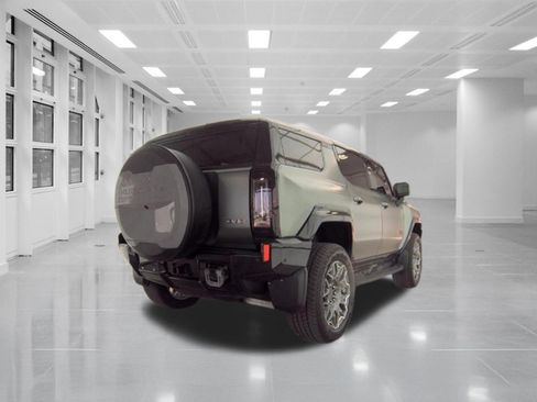 Used 2024 GMC Hummer EV 3X w/ LPO, Illumination Package AWD/4WD image 4