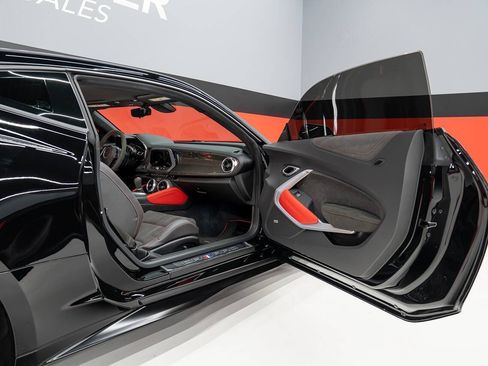 Used 2021 Chevrolet Camaro ZL1 RWD image 64