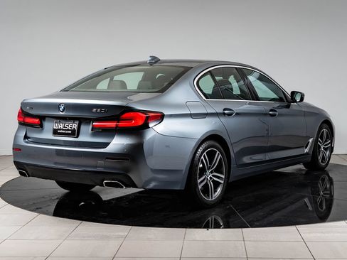 Used 2022 BMW 530i xDrive w/ Convenience Package AWD/4WD image 10