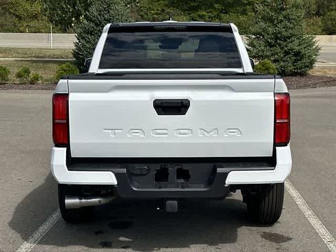 Used 2025 Toyota Tacoma SR5 RWD image 4