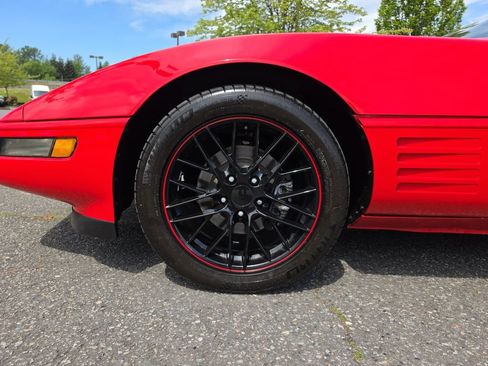Used 1993 Chevrolet Corvette Convertible RWD image 25