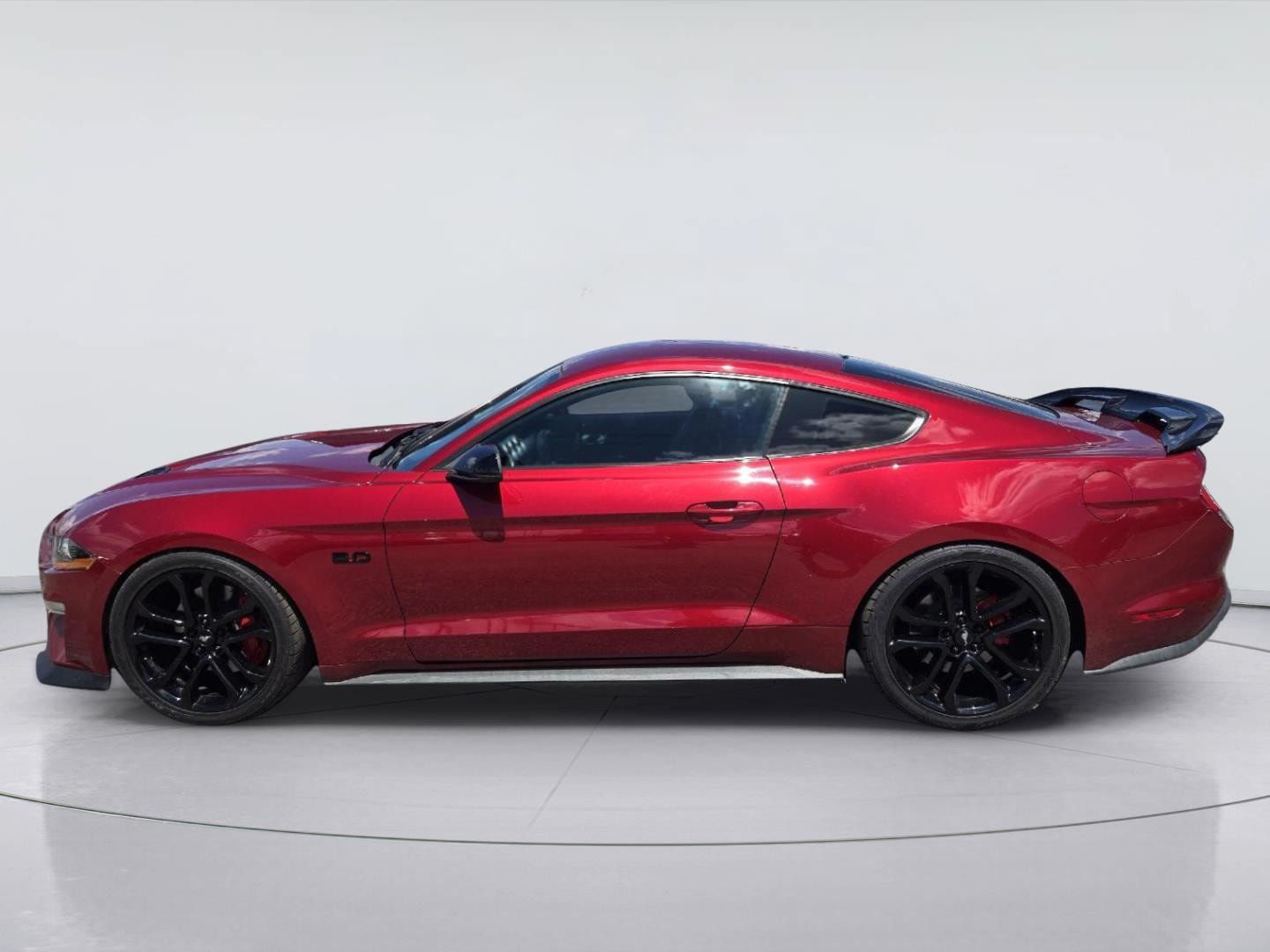 Used 2018 Ford Mustang GT Premium RWD image 5