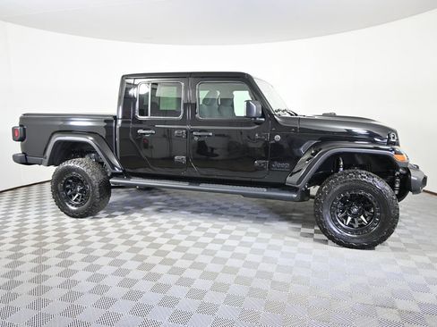 Used 2026 Jeep Gladiator Sport AWD/4WD image 9