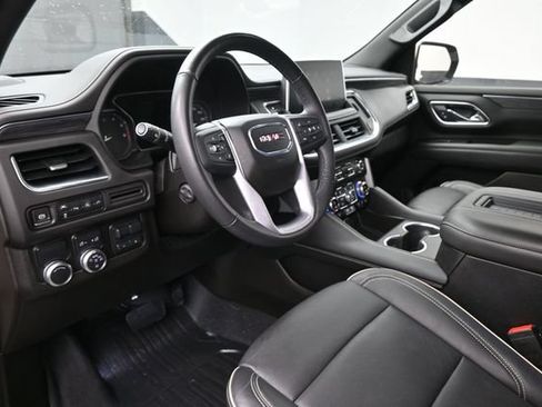 Used 2021 GMC Yukon SLT w/ SLT Luxury Plus Package RWD image 18