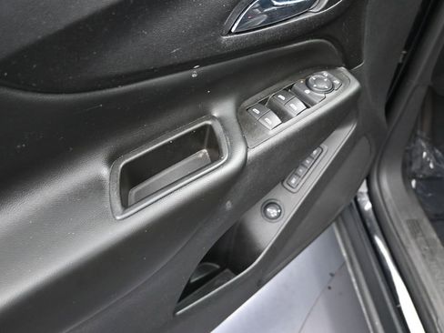 Used 2020 Chevrolet Equinox LT w/ Midnight Edition image 10