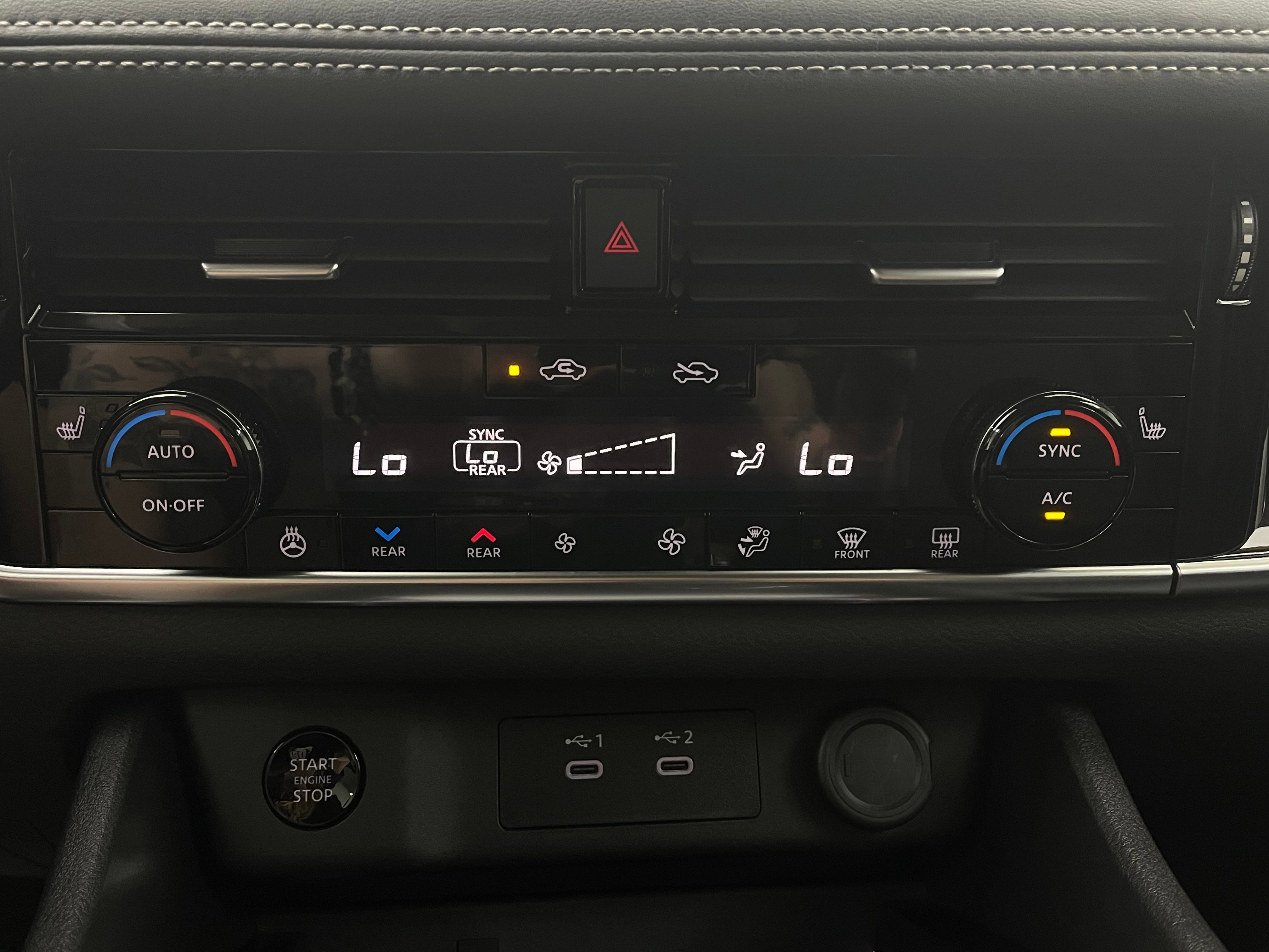 Used 2024 Nissan Rogue SL w/ SL Premium Package FWD image 32