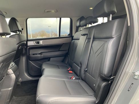 Used 2025 Hyundai Santa Fe SEL image 28