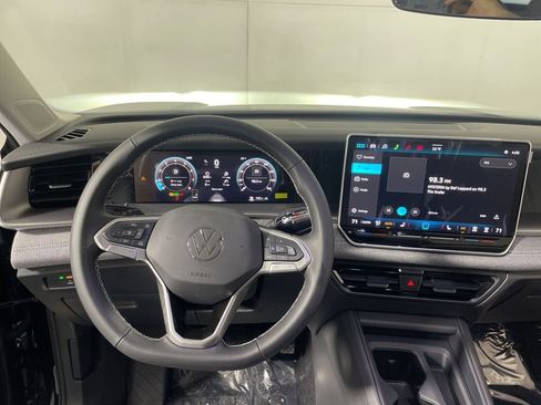 New 2026 Volkswagen Tiguan S image 12