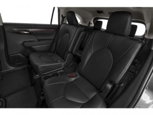 New 2026 Toyota Highlander Limited AWD/4WD image 15