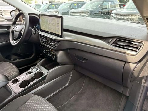 Used 2023 Ford Escape Active w/ Tech Pack #2 image 9