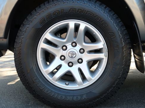 Used 2006 Toyota Tundra SR5 image 9