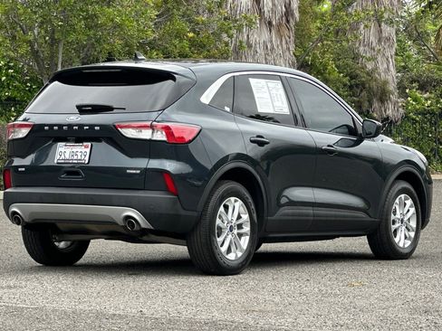 Used 2022 Ford Escape SE AWD/4WD image 3