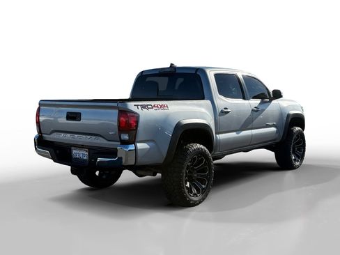 Used 2018 Toyota Tacoma TRD Off-Road image 5