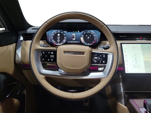 New 2025 Land Rover Range Rover Long Wheelbase SE image 24