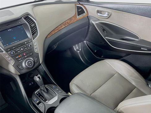 Used 2017 Hyundai Santa Fe Limited FWD image 28