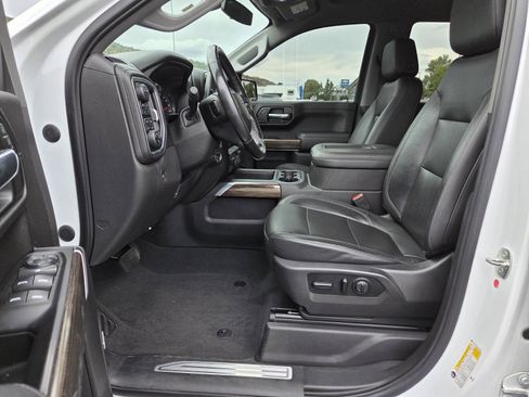 Used 2020 Chevrolet Silverado 1500 RST AWD/4WD image 10