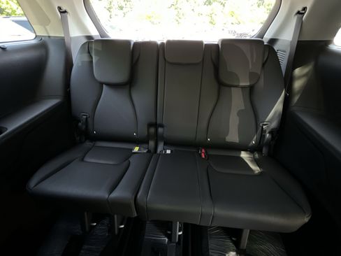 New 2026 Kia Carnival SX w/ SX Dark Edition Package FWD image 43