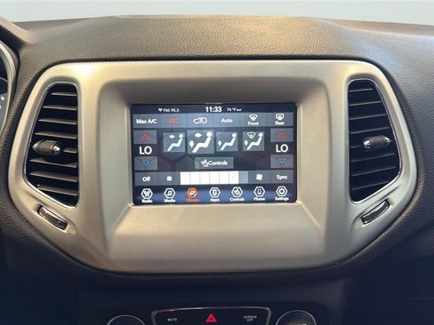 Used 2019 Jeep Compass Sport AWD/4WD image 17