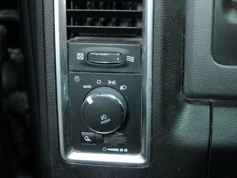 Used 2019 RAM 1500 Classic Warlock image 13