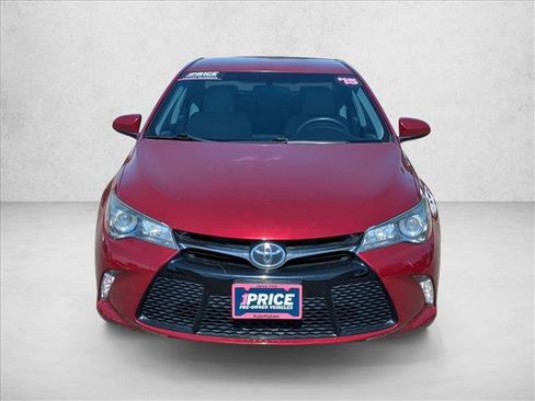 Used 2015 Toyota Camry XSE FWD image 2