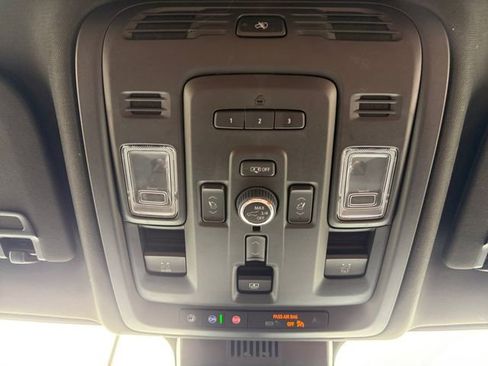 Certified 2024 GMC Yukon XL Denali Ultimate AWD/4WD image 25
