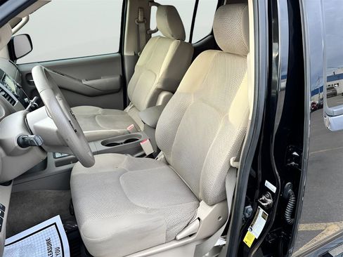 Used 2014 Nissan Frontier SV w/ SV Value Truck Package image 14