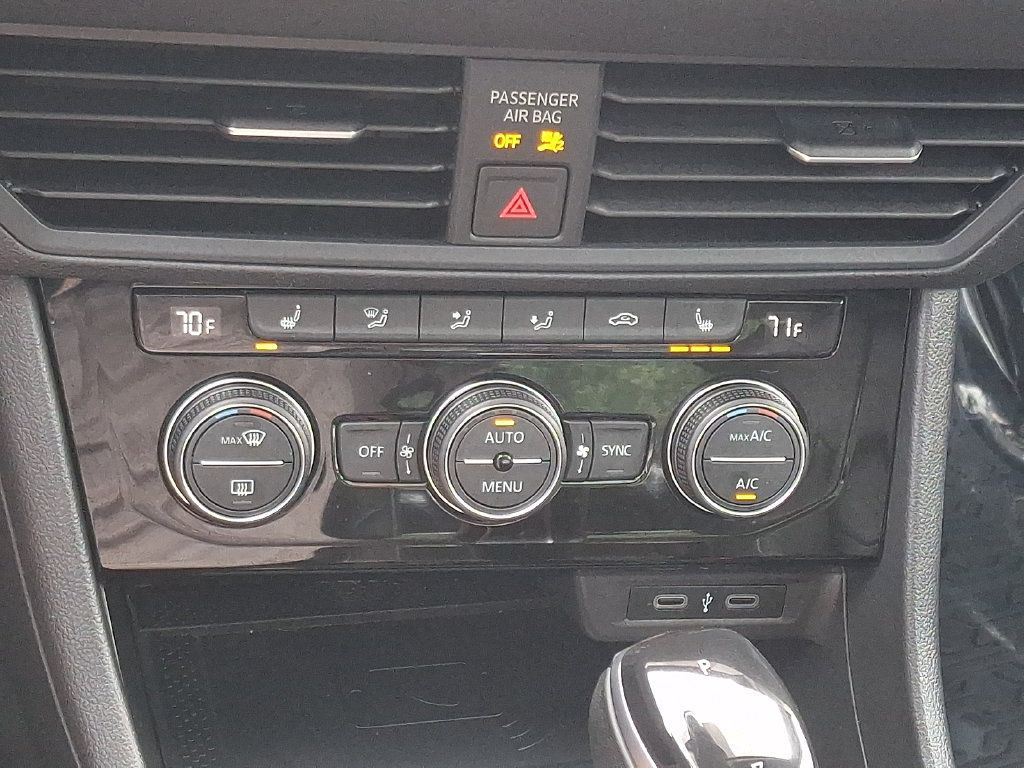 Used 2023 Volkswagen Jetta SEL FWD image 17