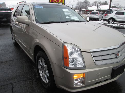 Used 2009 Cadillac SRX AWD w/ Third Row Seating Package image 10