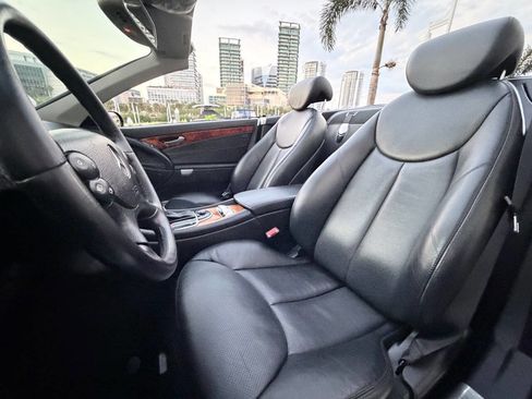 Used 2007 Mercedes-Benz SL 550 w/ Premium Pkg I image 37