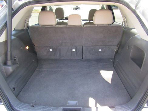 Used 2013 Ford Edge SEL FWD image 23