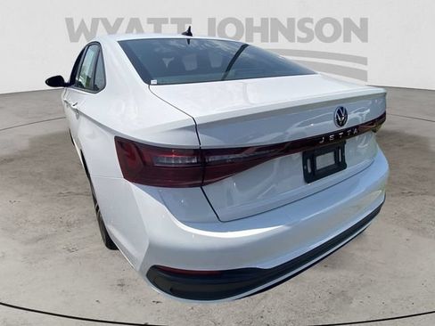 Used 2025 Volkswagen Jetta Sport FWD image 10