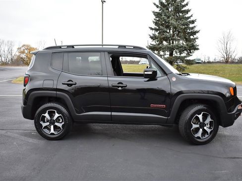 Used 2022 Jeep Renegade Trailhawk w/ Trailer Tow Group image 5