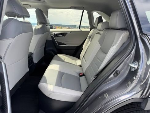 Certified 2022 Toyota RAV4 XLE Premium AWD/4WD image 14