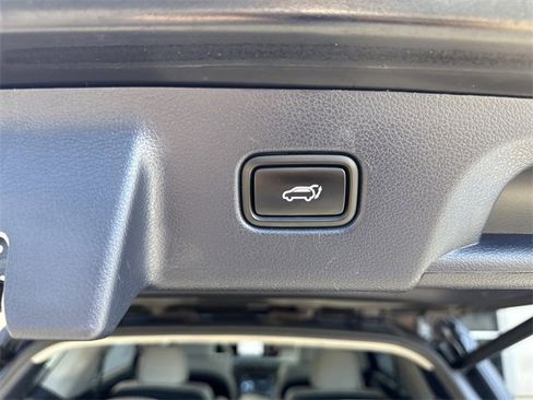 Used 2023 Hyundai Palisade Limited image 34