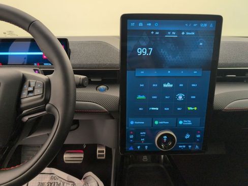 Used 2025 Ford Mustang Mach-E Premium w/ Sport Appearance Package image 19