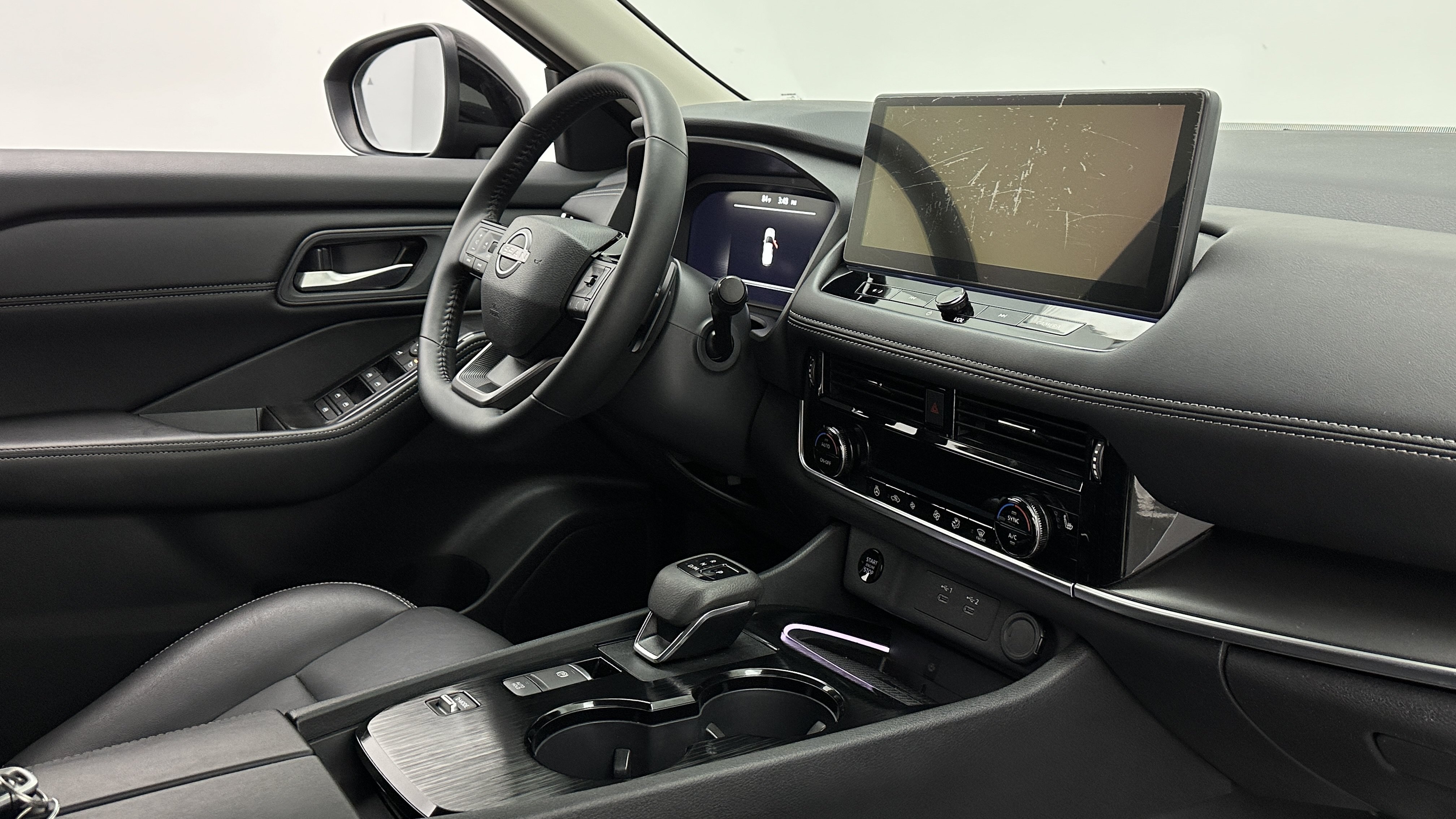 Used 2026 Nissan Rogue SL FWD image 38