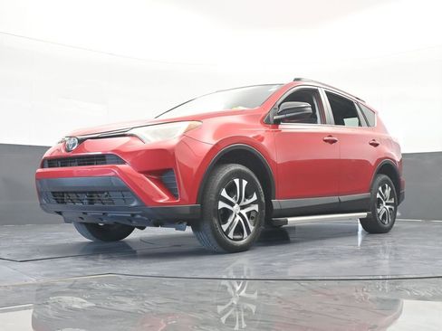 Used 2017 Toyota RAV4 LE image 53