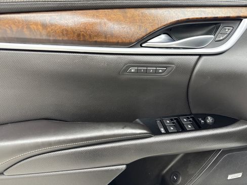 Used 2018 Cadillac XTS Luxury FWD image 35