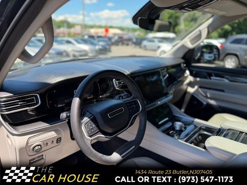 Used 2022 Jeep Wagoneer Series I w/ Convenience Group I AWD/4WD image 17