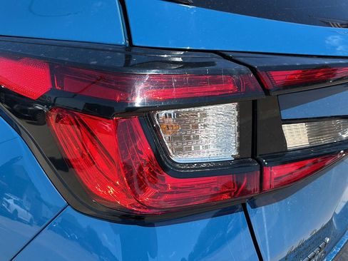 Used 2024 Subaru Crosstrek 2.5i Wilderness w/ Crosstrek Mirror Package AWD/4WD image 19