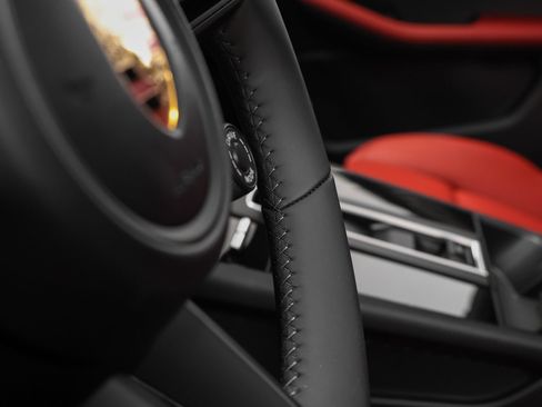 Certified 2026 Porsche Macan Turbo AWD/4WD image 36