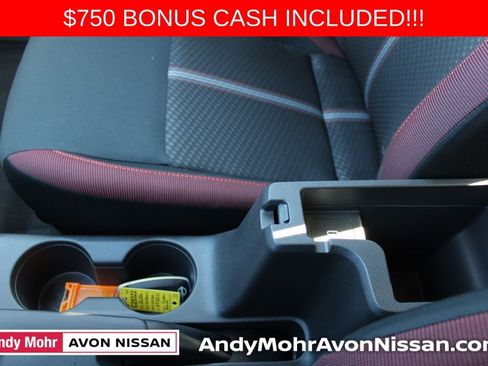 New 2025 Nissan Versa SR image 28