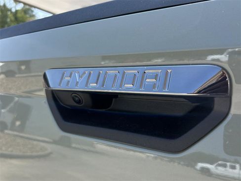 Used 2024 Hyundai Santa Cruz Limited image 21